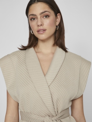  FEATHER GRAY