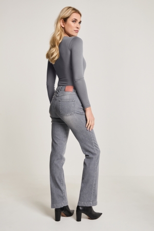  GREY USED