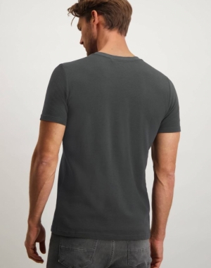  DARK GREY