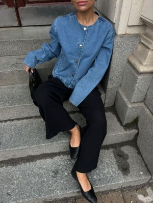  LIGHT BLUE DENI