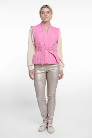  BRIGHT PINK