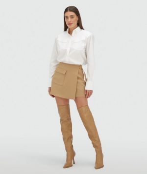  LIGHT BROWN