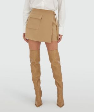  LIGHT BROWN