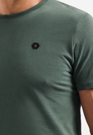 DARK GREEN