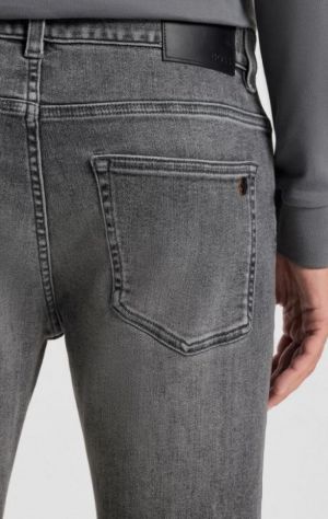  MEDIUM GREY
