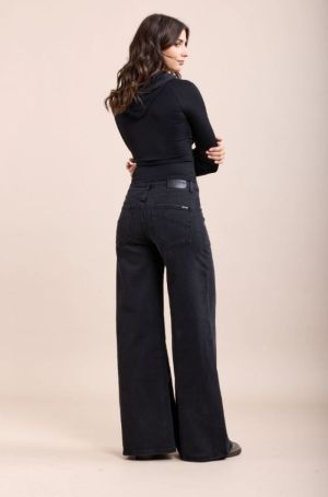  BLACK DENIM