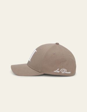  WALNUT BROWN