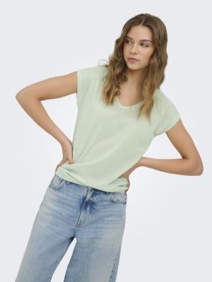  GREEN LILY