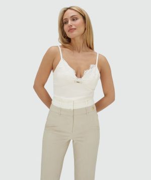 CREME WHITE