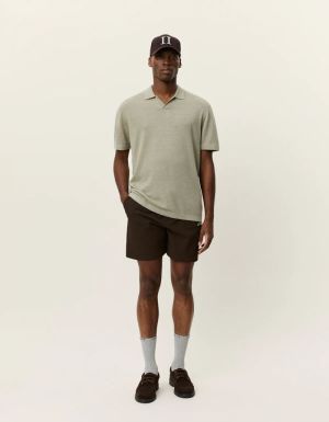  TEA GREEN