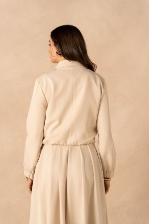  LIGHT BEIGE