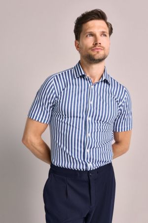  MIDDLE BLUE