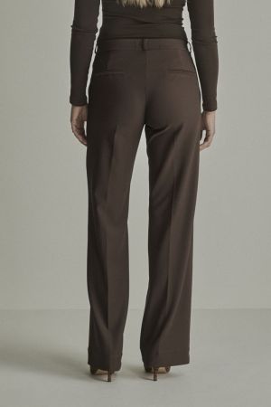  DEEP BROWN