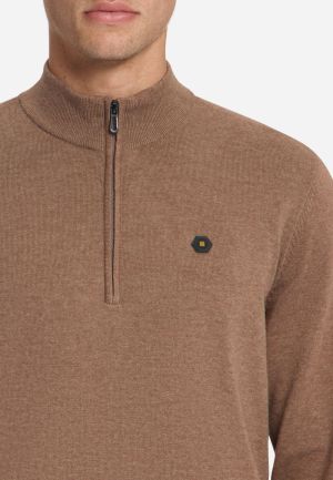  LIGHT BROWN
