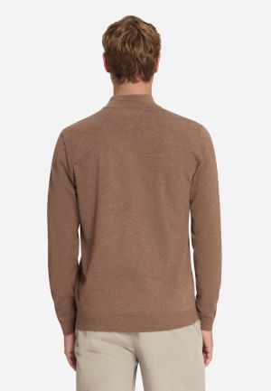  LIGHT BROWN