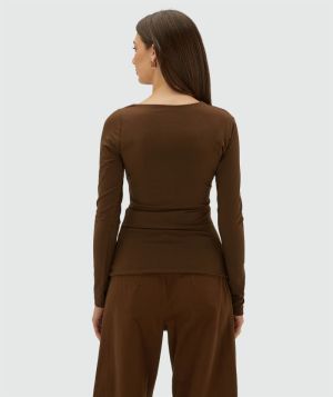 BROWN