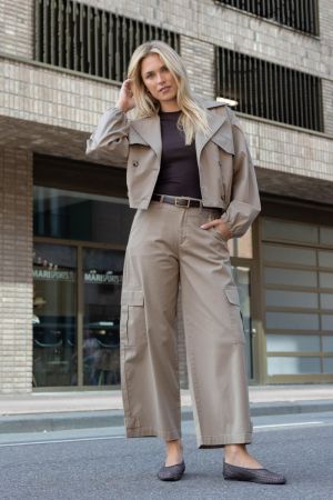 DESERT BEIGE